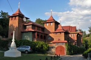 Тур в Черкассы, Чигирин, Субботов и Холодный Яр: Буддистский храм Белый Лотос, Черкассы